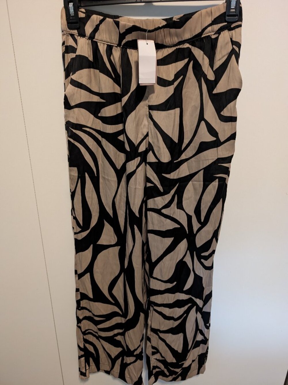 Philosophy by Republic Pull-On Leaf Printed Wide-Leg Pants - Med - NWT